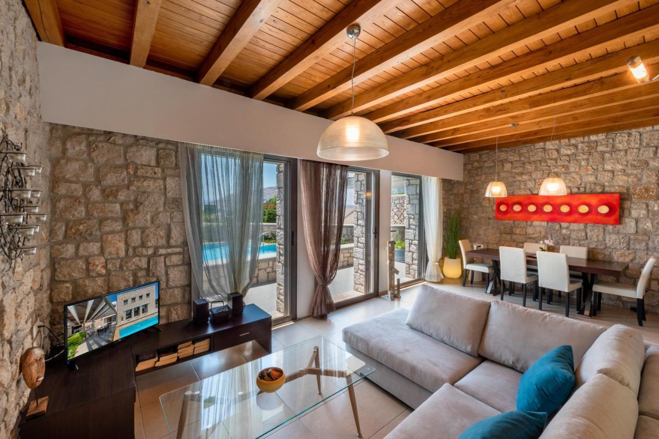 Villa Costamare - Enjoy Lazy Days On The Private Pool-Jacuzzi Pefki Eksteriør billede