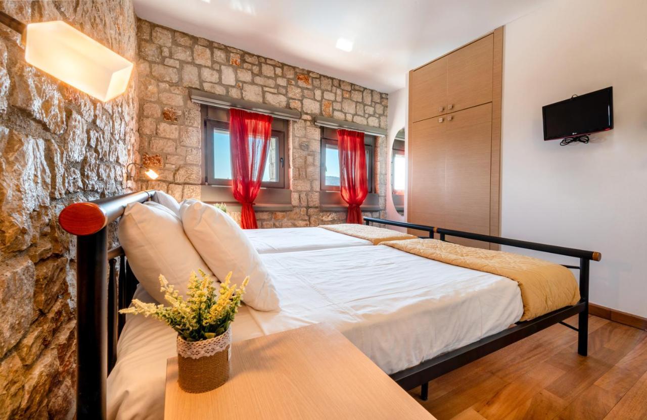 Villa Costamare - Enjoy Lazy Days On The Private Pool-Jacuzzi Pefki Eksteriør billede