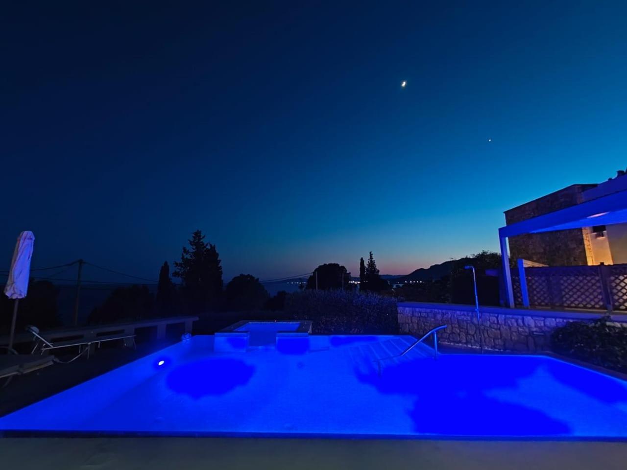 Villa Costamare - Enjoy Lazy Days On The Private Pool-Jacuzzi Pefki Eksteriør billede
