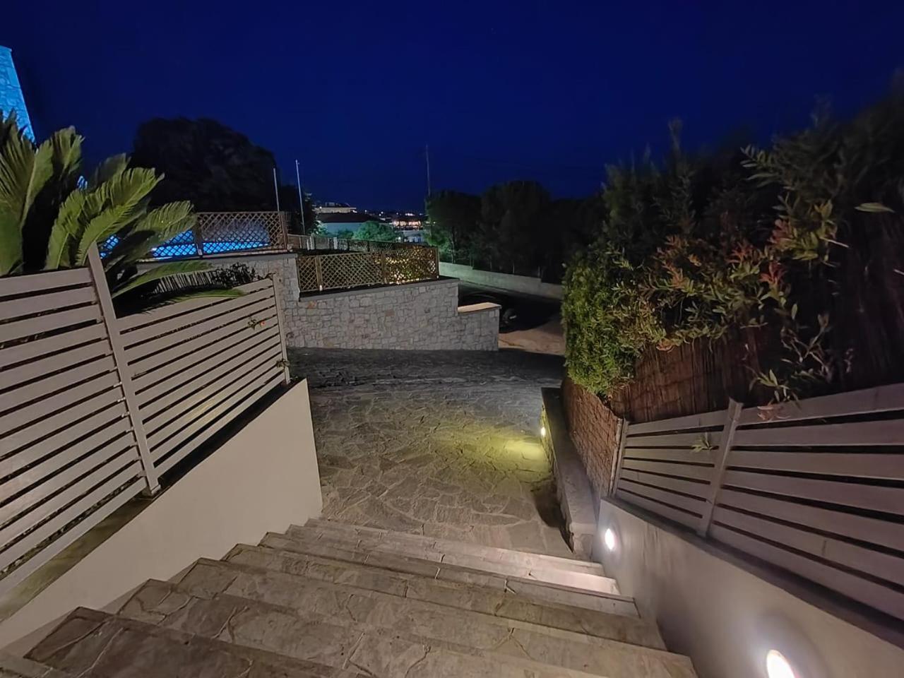 Villa Costamare - Enjoy Lazy Days On The Private Pool-Jacuzzi Pefki Eksteriør billede